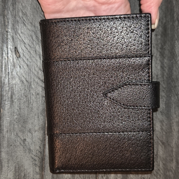 Burberry black buffalo leather Wallet with bronze sheen. New With Box - Picture 5 of 11